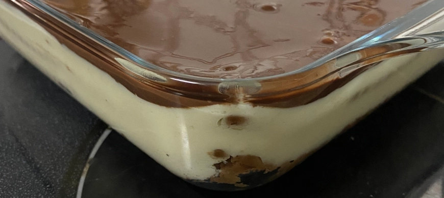 Tarta de galletas, natillas y chocolate