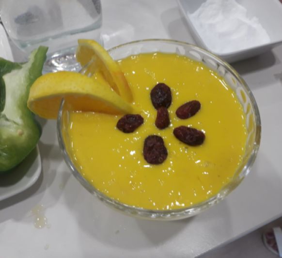 Lassi de mango y curcuma