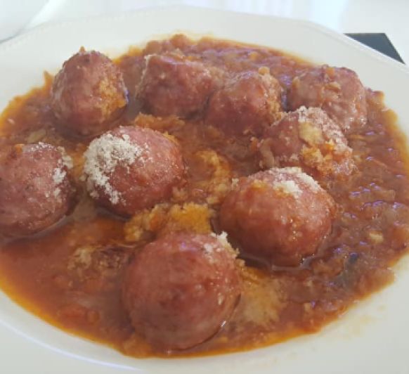 Albóndigas en salsa de verduras al horno, con Thermomix®