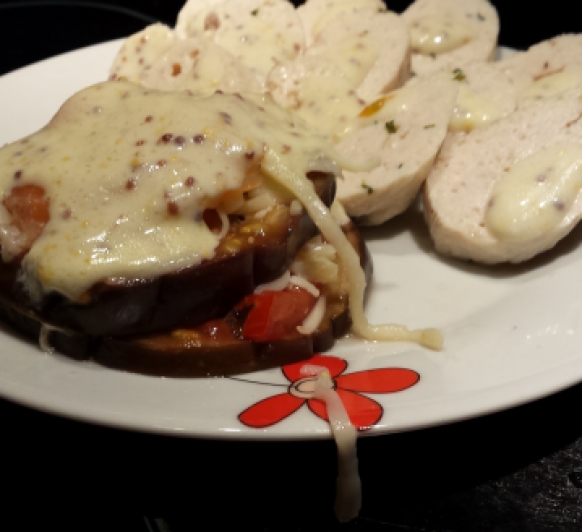 MILHOJAS DE BERENJENAS CON SALSA DE YOGURT CON Thermomix® ,