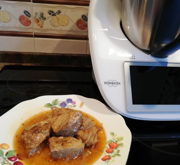 ATUN ENCEBOLLADO